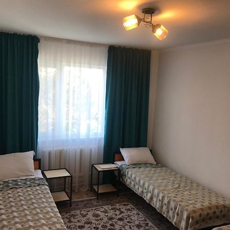 Agyn Guest House Karakol Exterior photo